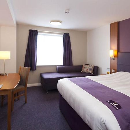 Premier Inn Derry / Londonderry Esterno foto