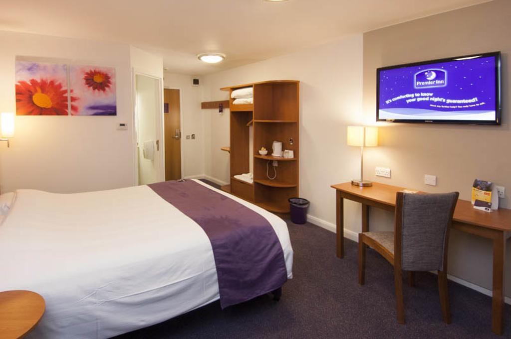 Premier Inn Derry / Londonderry Esterno foto