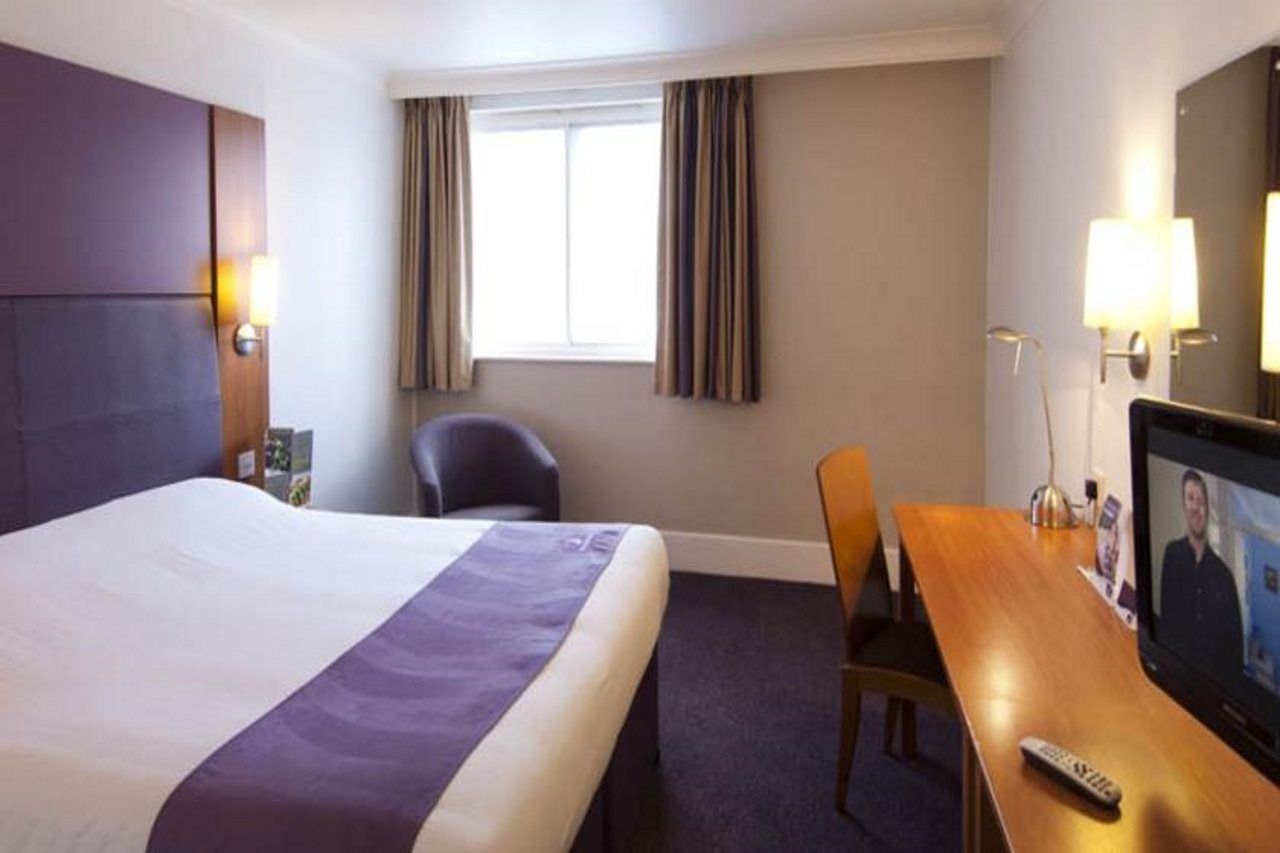 Premier Inn Derry / Londonderry Esterno foto